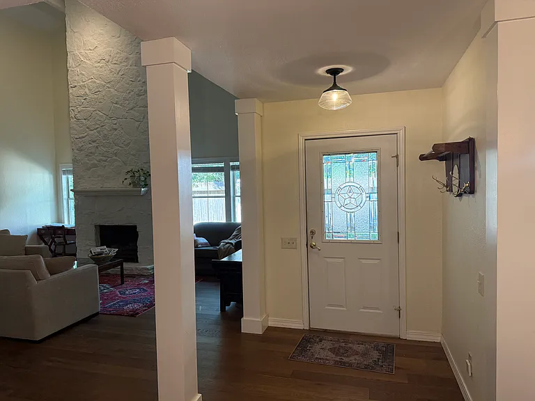 440 Towne Park Trl — Photo 2