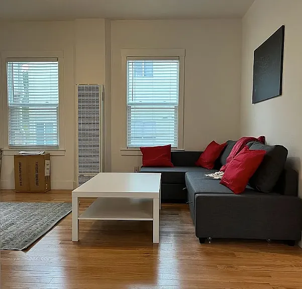 1628-30 Tyler Street — Photo 6