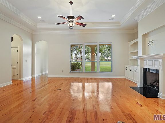 4th image of 6114 Tezcuco Ct