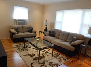 7515 198th St, Fresh Meadows, NY 11366