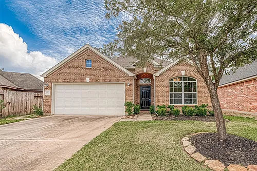 18903 Pinewood Point Ln Photo 1