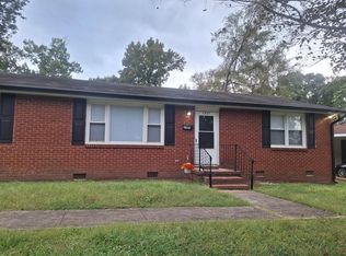2927 Ravencroft Dr, Charlotte, NC 28208