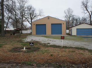 15 Southland Dr, Metropolis, IL 62960