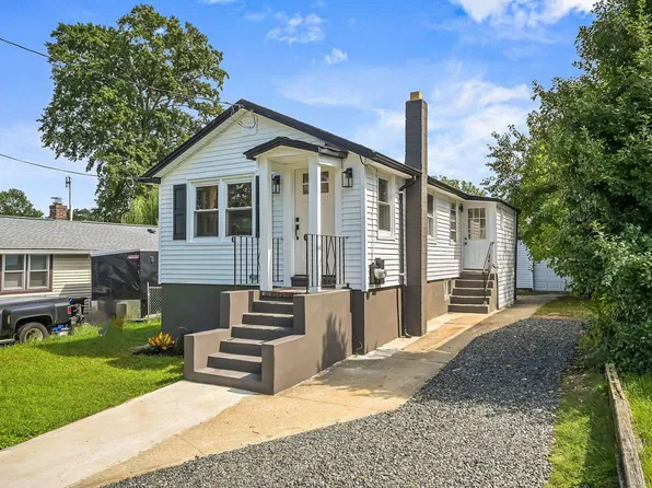 181 Hilltop Blvd, Keyport, NJ 07735