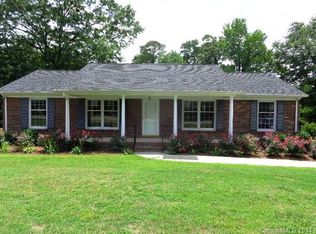 407 Lewis St, Dallas, NC 28034
