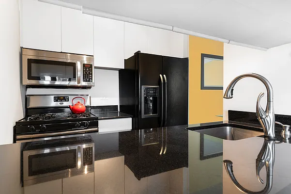 Rented by Berkshire Hathaway HomeServices New York Properties | media 15