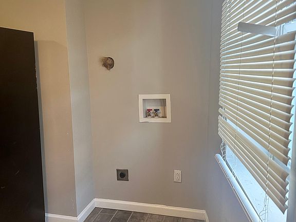 Washer/Dryer Hookup
