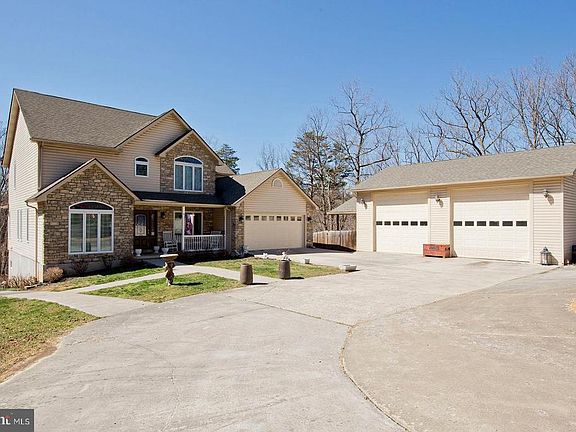 2nd image of 260 Sawyer Ln
