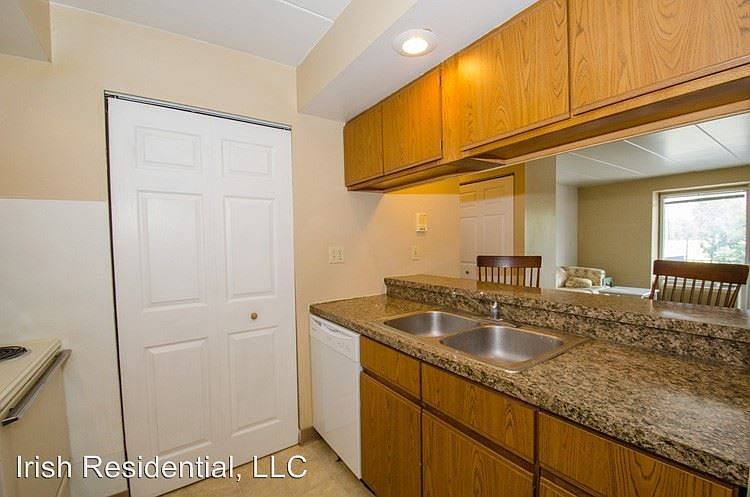 1st image of 835 N Notre Dame Ave #5698321