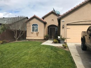 14088 W Stanislaus Ave, Kerman, CA 93630
