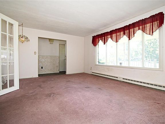 3rd image of 4171 Wellington Dr