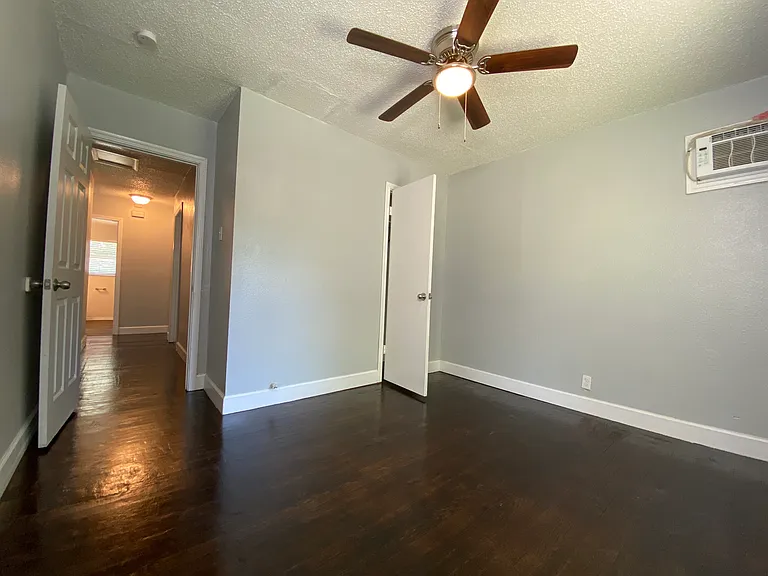 1030 Hermine Blvd — Photo 10