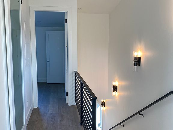 2nd image of 38 NW Greeley Ave #201