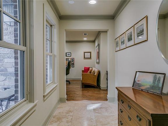 4th image of 4144 Emerson Ave APT 2