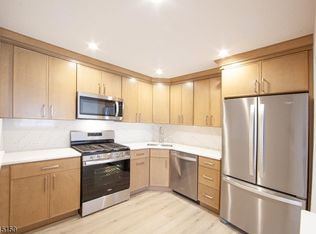 327 Penns Way #1, Basking Ridge, NJ 07920