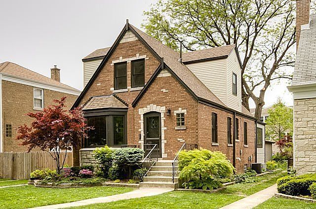 For Sale: 6326 N.Oketo, Chicago, IL 60631