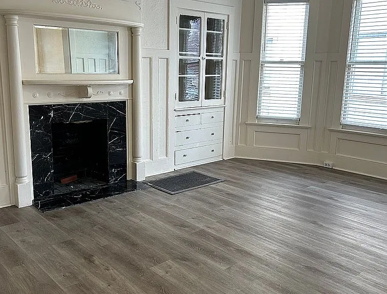 484 Van Buren St #1 — Photo 6