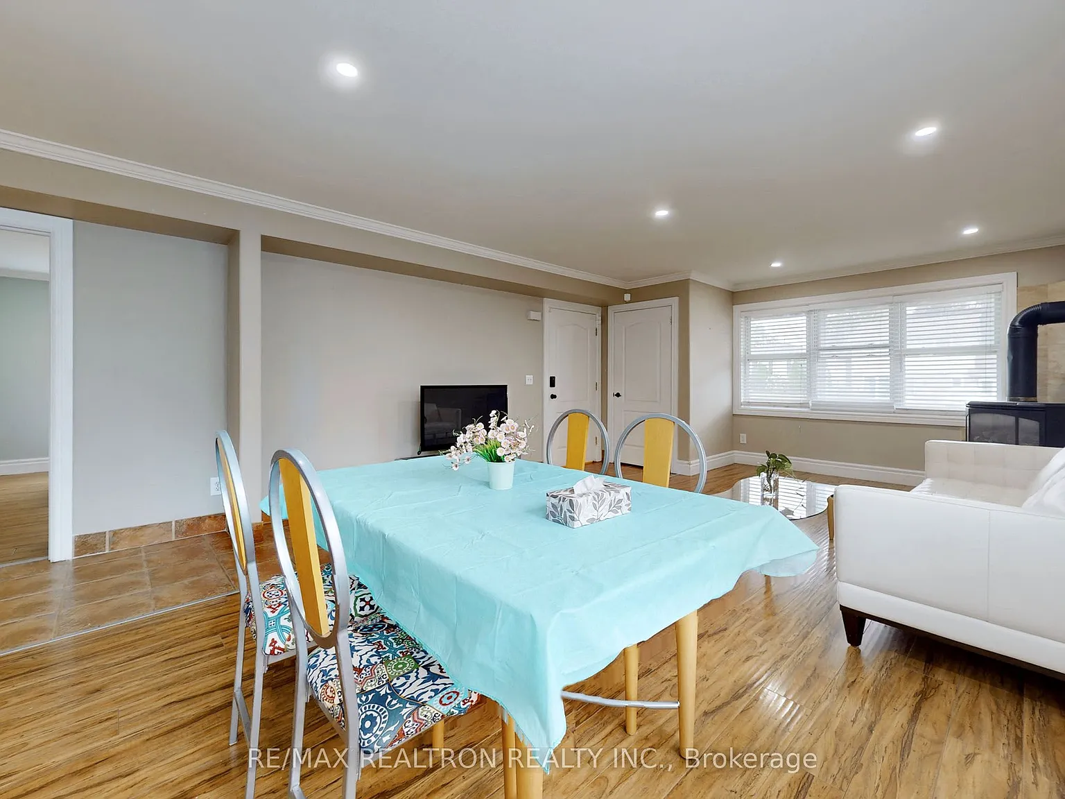 2 bed, $2,050 — Photo 4