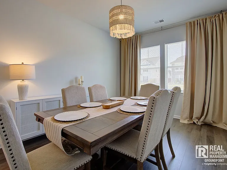 214 Honey Horn Dr — Photo 4