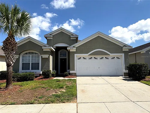 8127 Fan Palm Way Photo 1