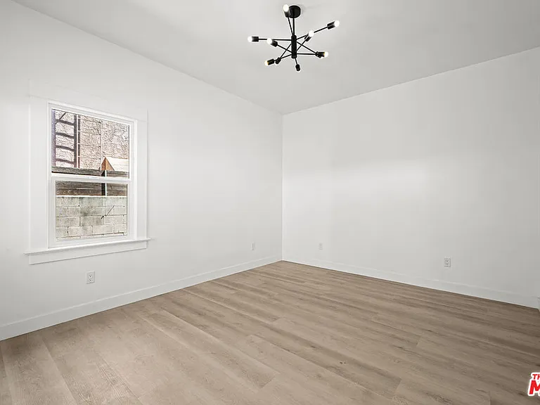 1246 N Formosa Ave — Photo 7