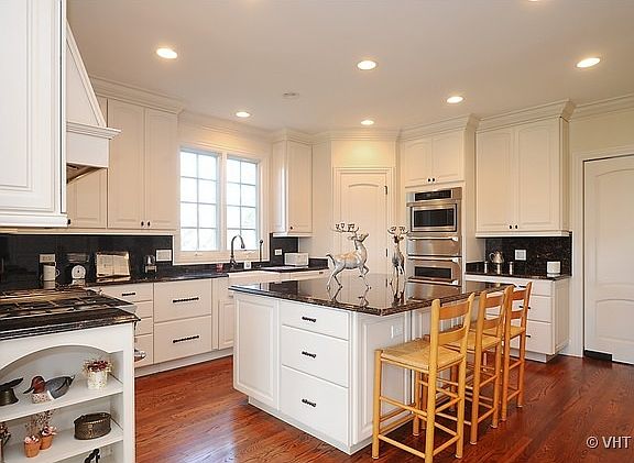 5th image of 1760 W Newport Ct