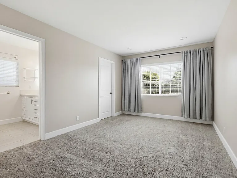 6102 Glacier Dr — Photo 11