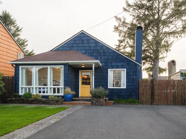 1860 S Edgewood St, Seaside, OR 97138