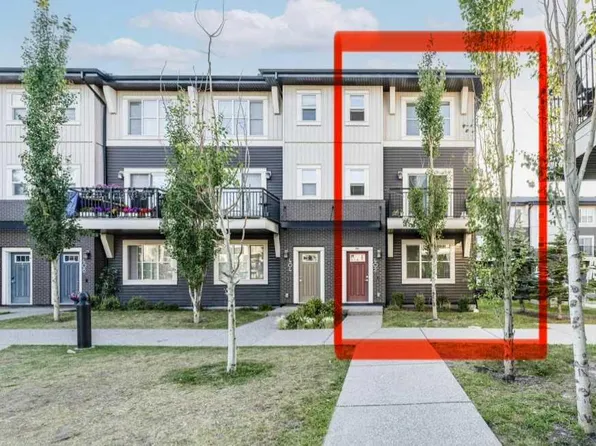 72 E Cornerstone Mnr NE #402, Calgary, AB T3N 1S4