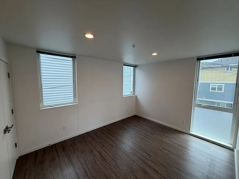 4108 Fremont Ave N — Photo 10