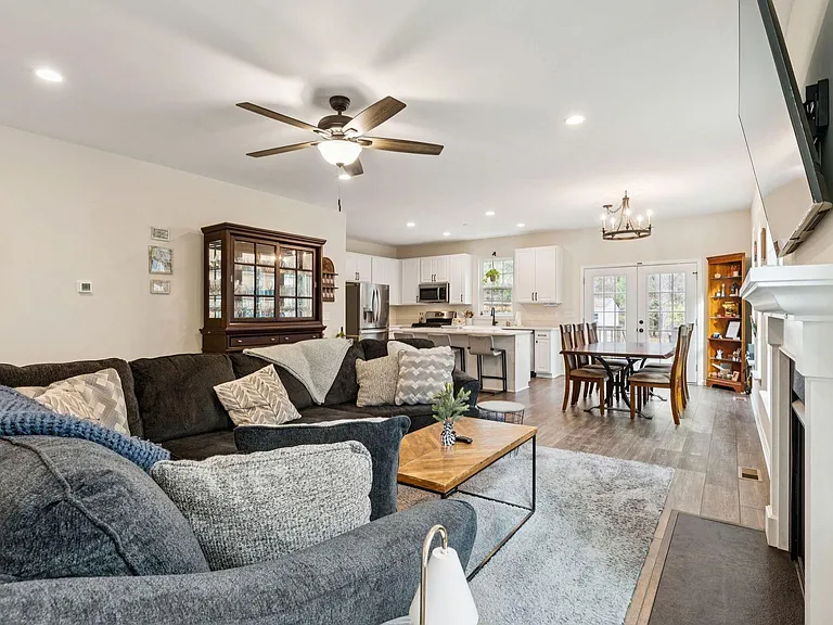 6530 Pepper Grass Trl — Photo 10