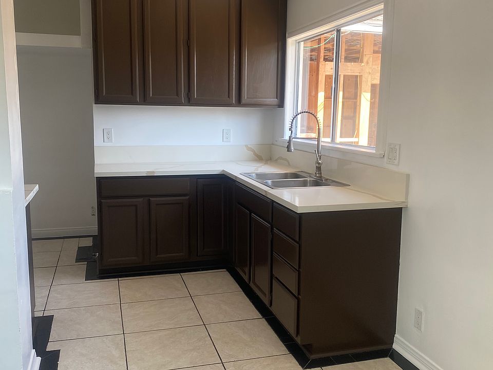 1st image of 12732 La Reina Ave