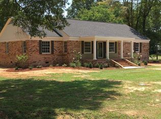 172 Main St, Walnut Grove, MS 39189