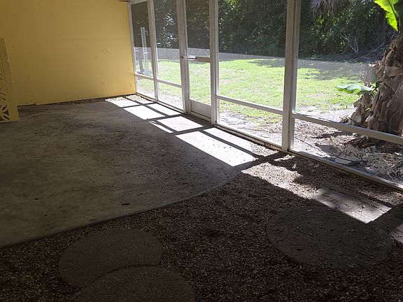 3rd image of 2085 43rd Ave