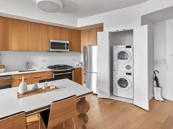 625 W 57th St, New York, NY