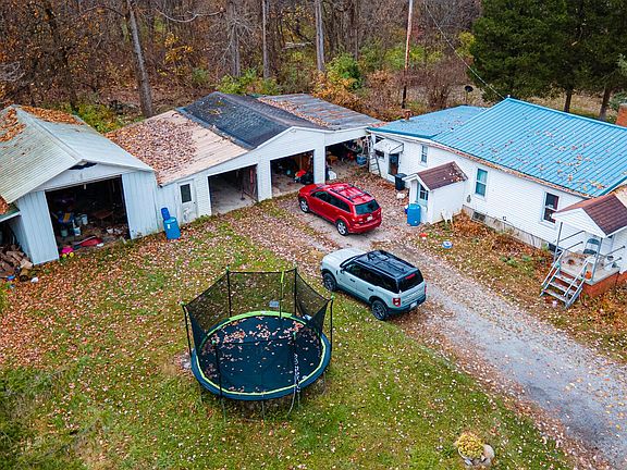 5th image of 4371 Galion Ave