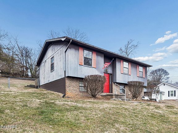 4th image of 620 Cagle St