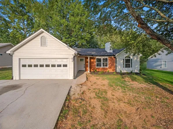 10428 Wrens Dr, Jonesboro, GA 30238