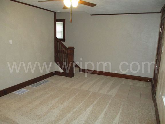 3rd image of 923 Gaskill Ave