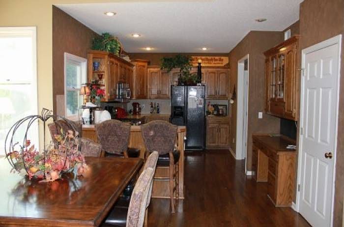 kitchen/dining