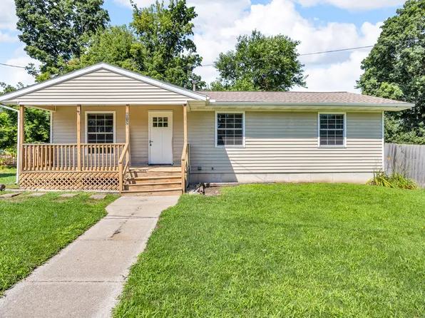 812 Martin Luther King Jr Dr, Jackson, MI 49203