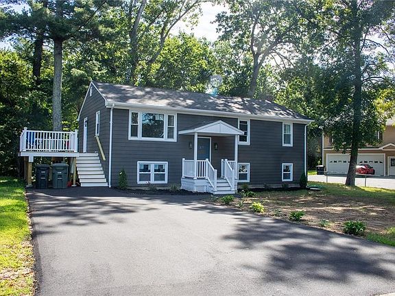 3rd image of Pine Ln