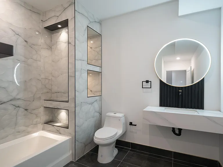 2731 W Jefferson St #4 — Photo 17