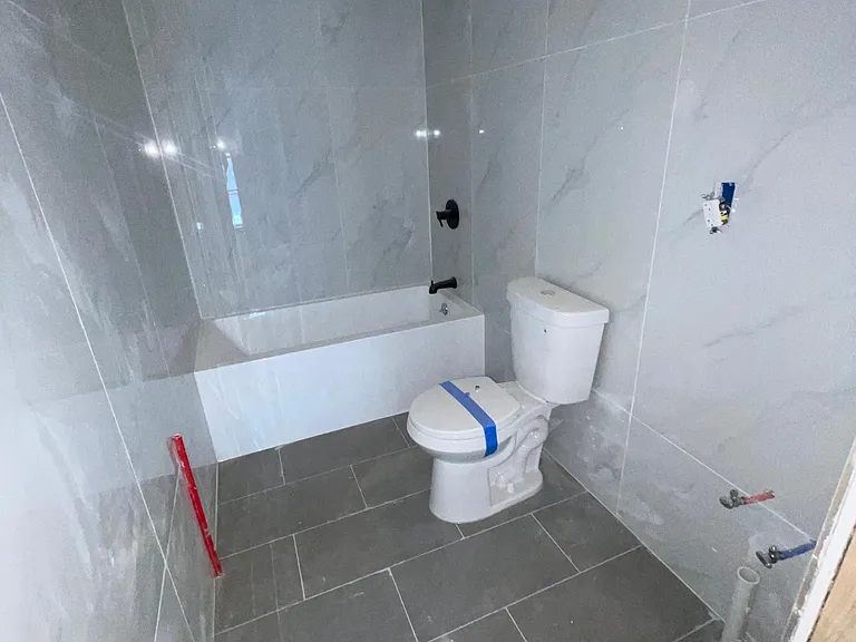207 Hansbury Ave #2A — Photo 6