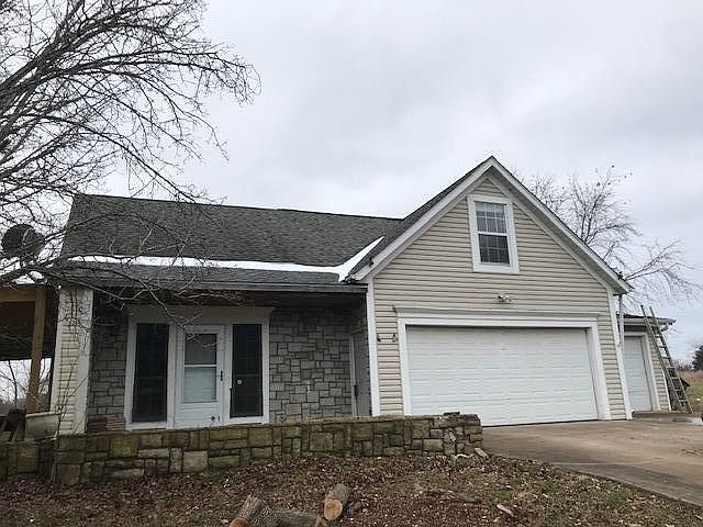 1st image of 341 Dockhouse Ln