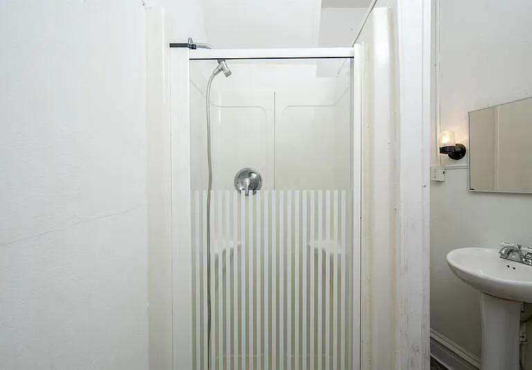 236 Saratoga St #7 — Photo 12