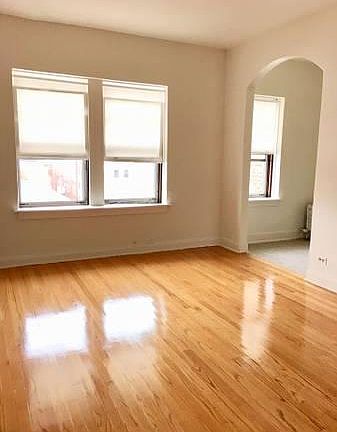 4th image of 5625 N Winthrop Ave #603