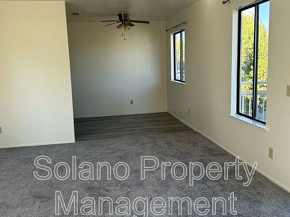 4th image of 1145 N Lincoln St APT 4