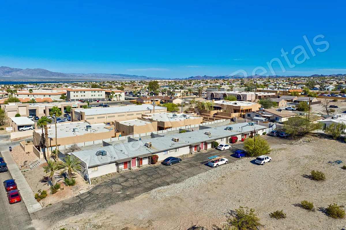 Building Photo - 2065 Mesquite Ave #2