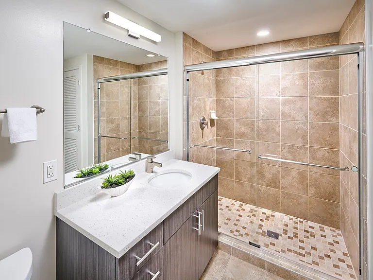 Eleven55 Ripley — Photo 14